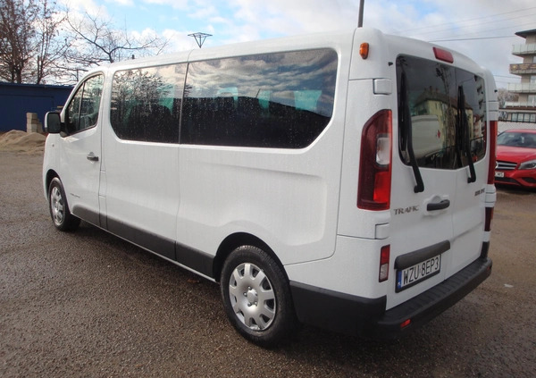 Renault Trafic cena 77000 przebieg: 217500, rok produkcji 2017 z Żuromin małe 137